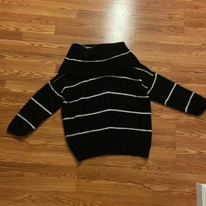 Maternity off shoulder (or not) sweater
